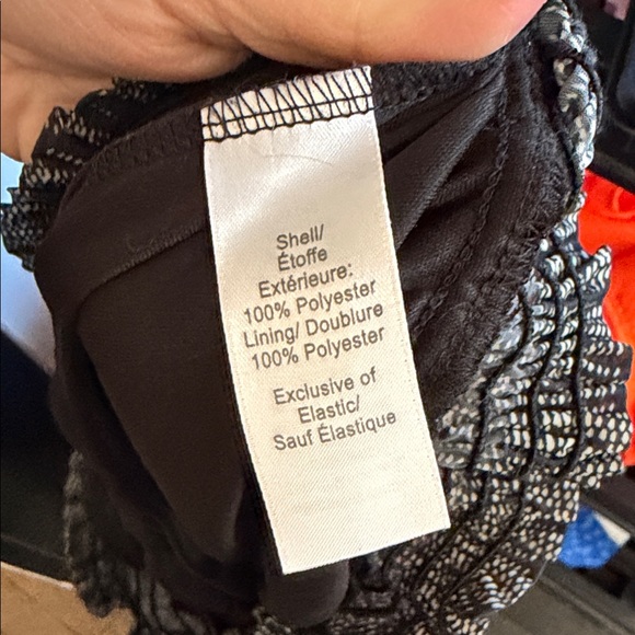 Black and Gray Patterned Women's Top - Picture 5 of 5